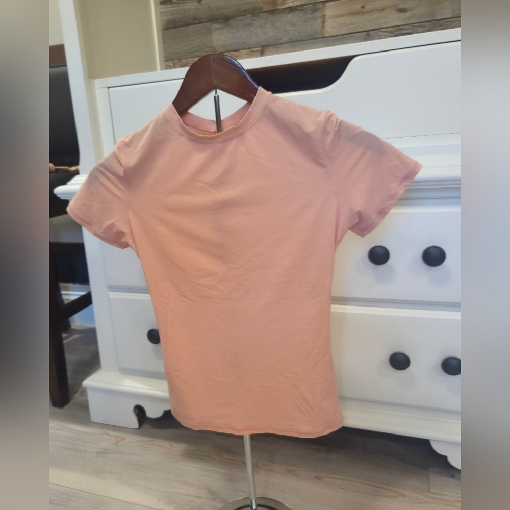 SKIMS Everybody Fits Short Sleeve Tee Desert Clay - Picture 7 of 9